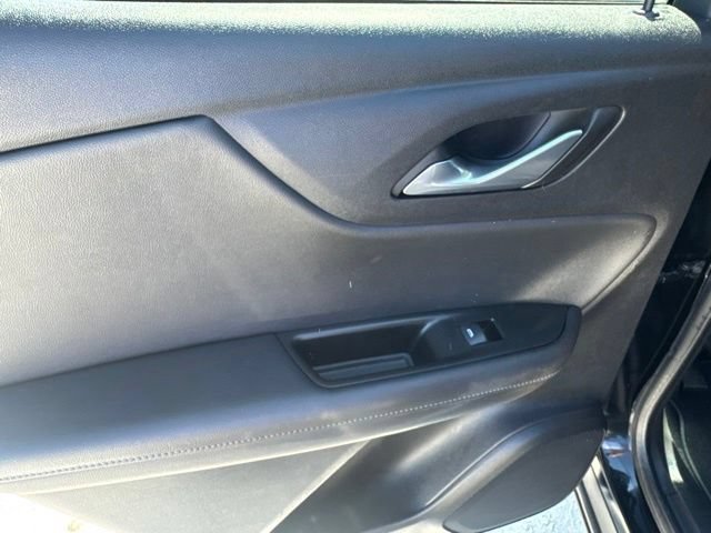 Used 2019 Chevrolet Blazer LT w/ Sound & Technology Package FWD image 16