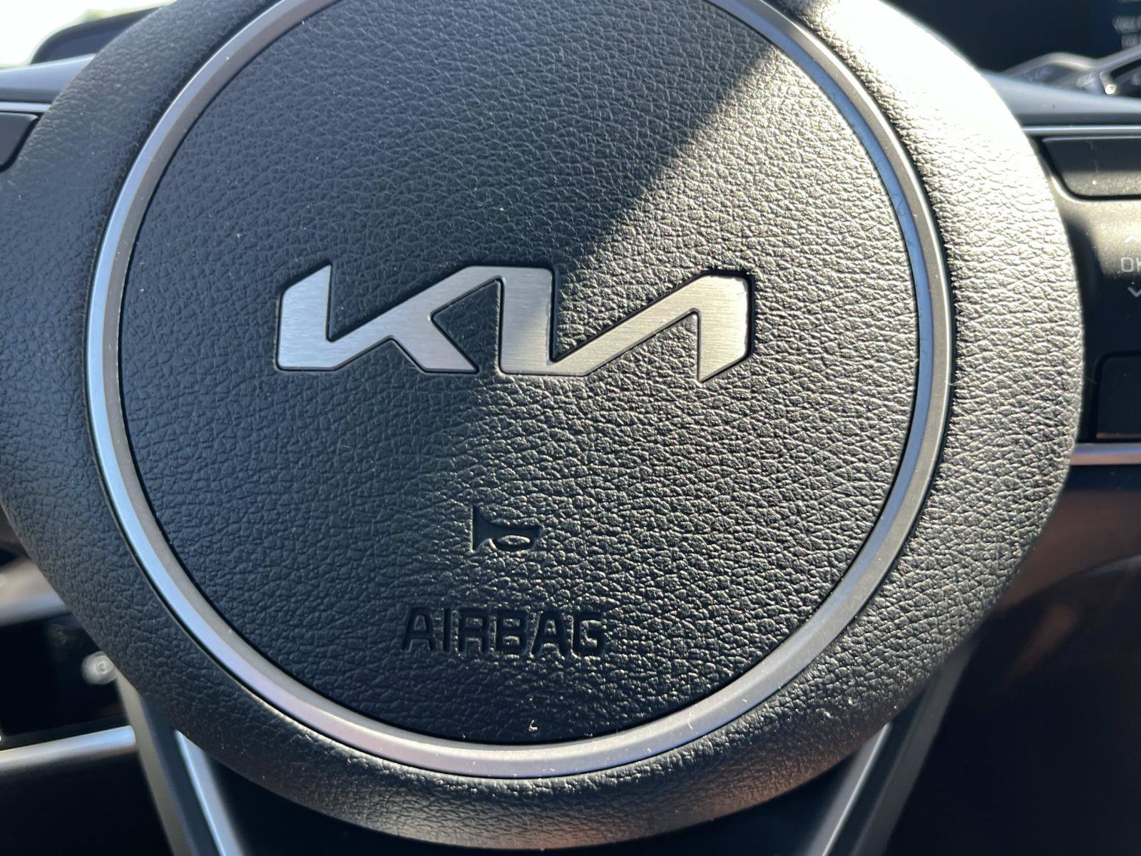 Used 2023 Kia Sportage EX FWD image 33