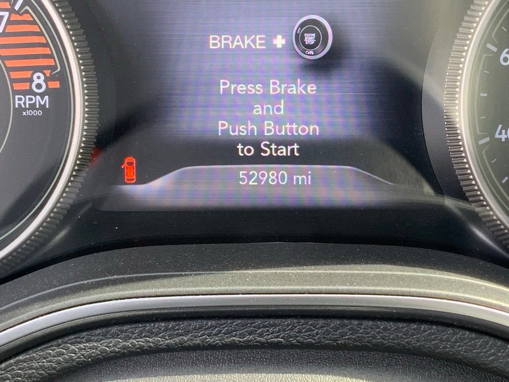 Used 2019 Jeep Cherokee Overland w/ Technology Group AWD/4WD image 29
