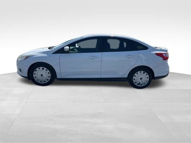 Used 2013 Ford Focus SE w/ Super Fuel Economy (SFE) Pkg image 4