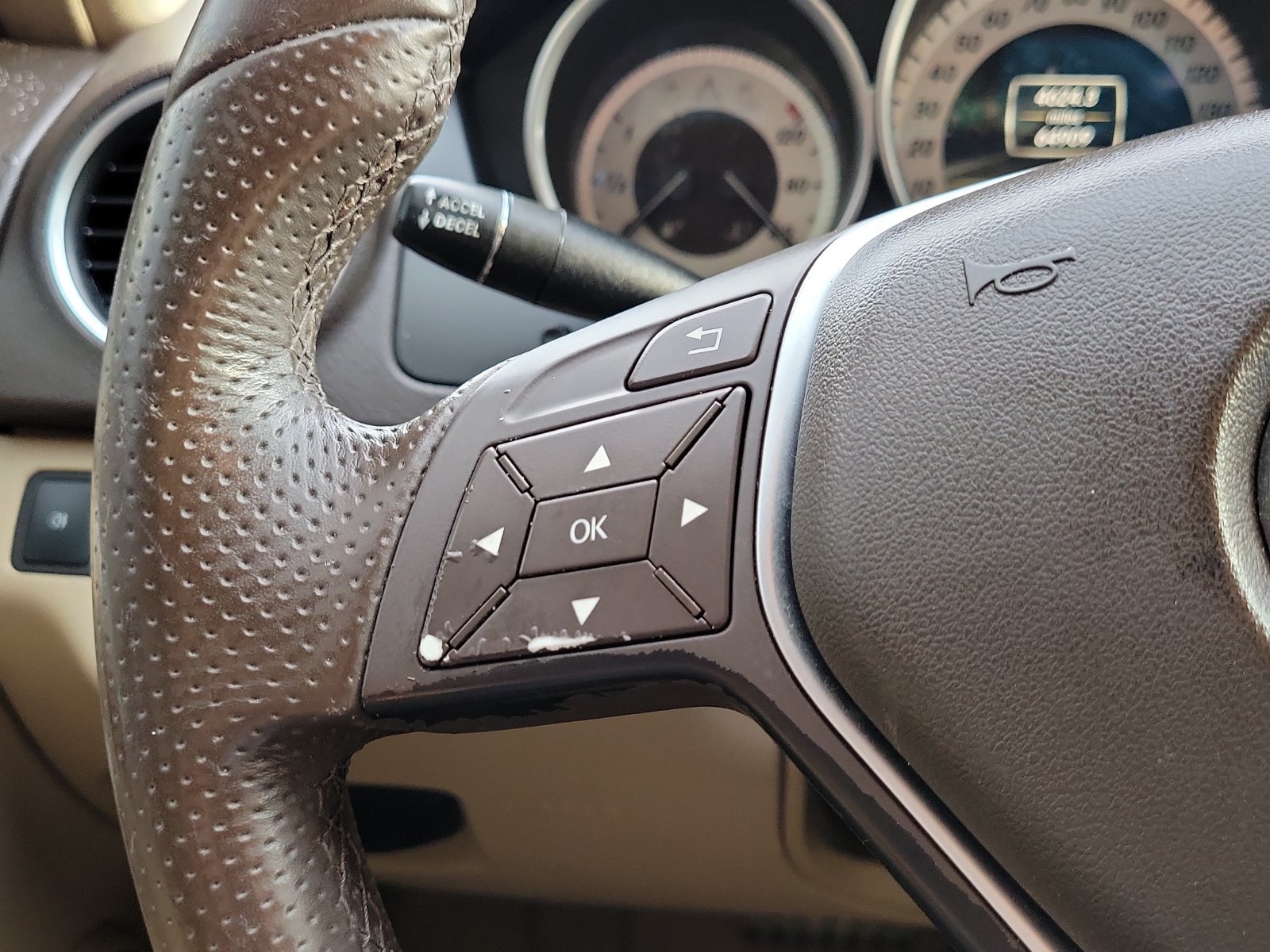 Used 2012 Mercedes-Benz C 250 Sedan image 20