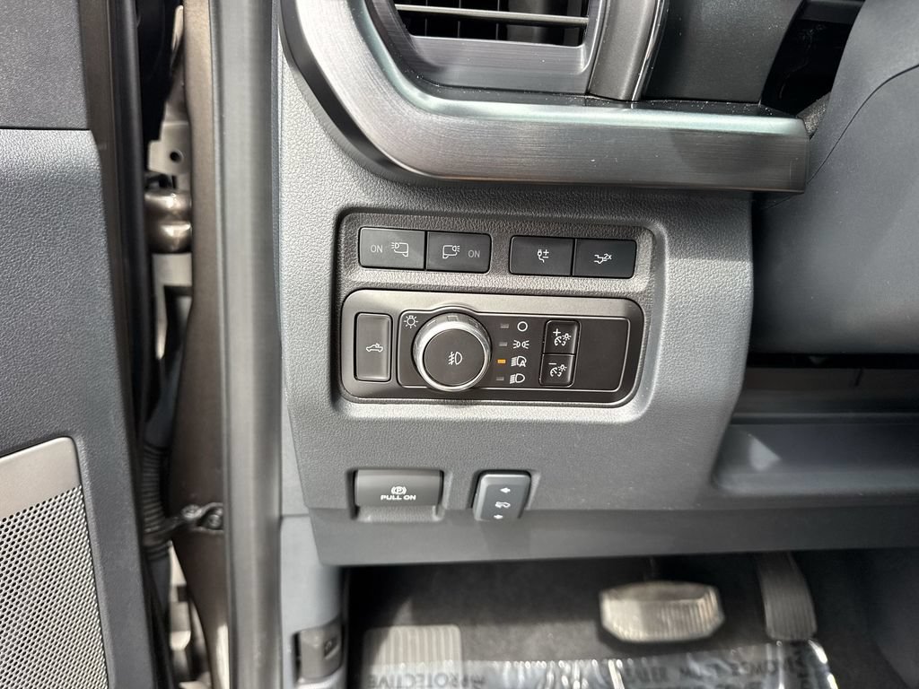 Used 2023 Ford F250 Lariat w/ Lariat Ultimate Package AWD/4WD image 54