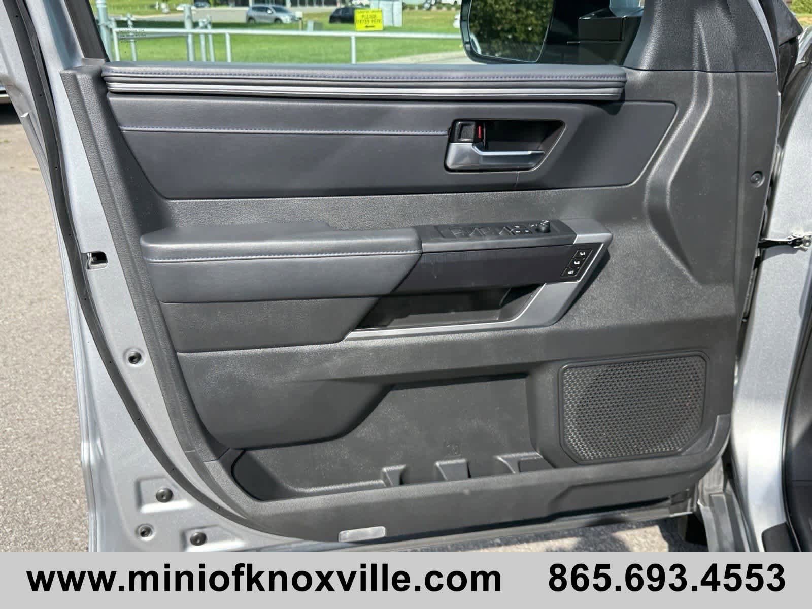 Used 2024 Toyota Sequoia Platinum AWD/4WD image 16