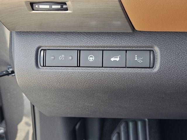 Used 2025 Nissan Pathfinder Platinum w/ Cargo Package FWD image 34