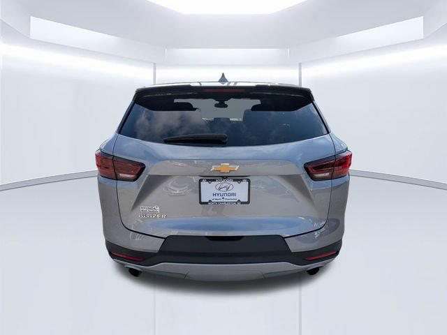 Used 2025 Chevrolet Blazer LT FWD image 6