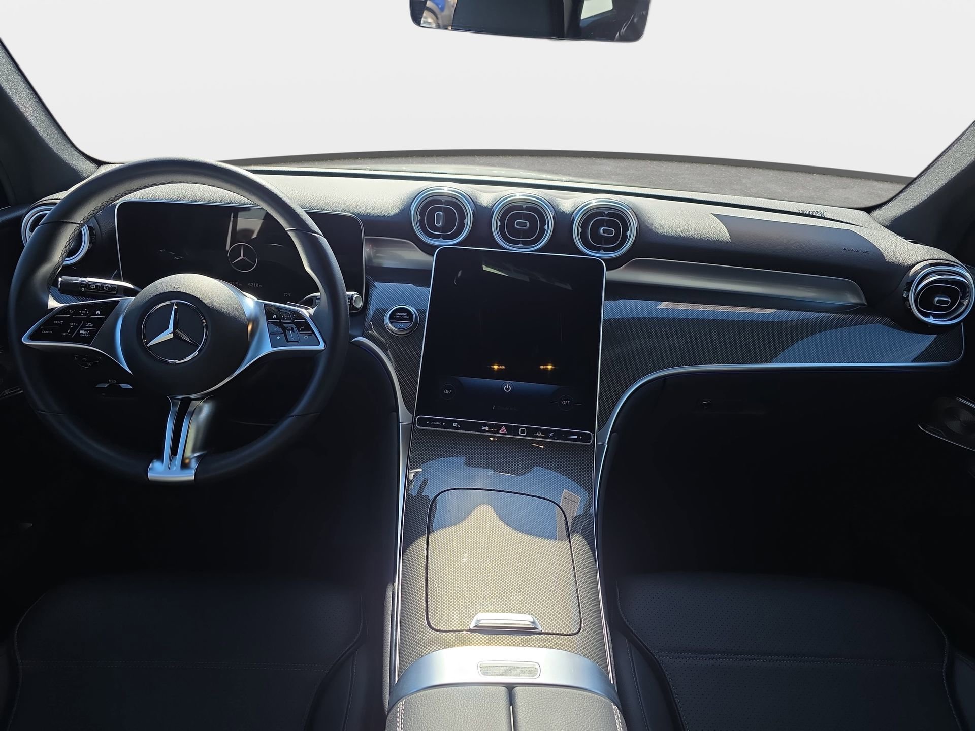 Certified 2025 Mercedes-Benz GLC 300 4MATIC image 9