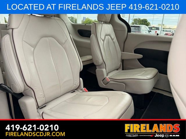 Used 2019 Chrysler Pacifica Limited FWD image 14