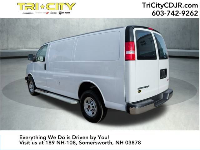 Used 2024 GMC Savana 2500 w/ Driver Convenience Package image 3