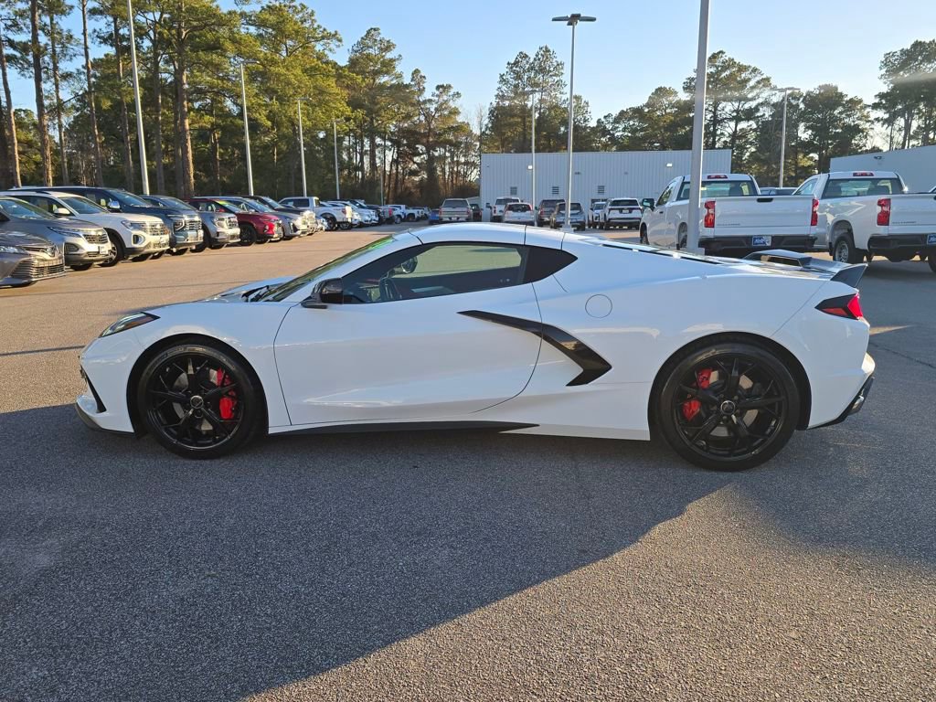 Used 2021 Chevrolet Corvette Stingray Premium Cpe w/ Z51 Performance Package image 2