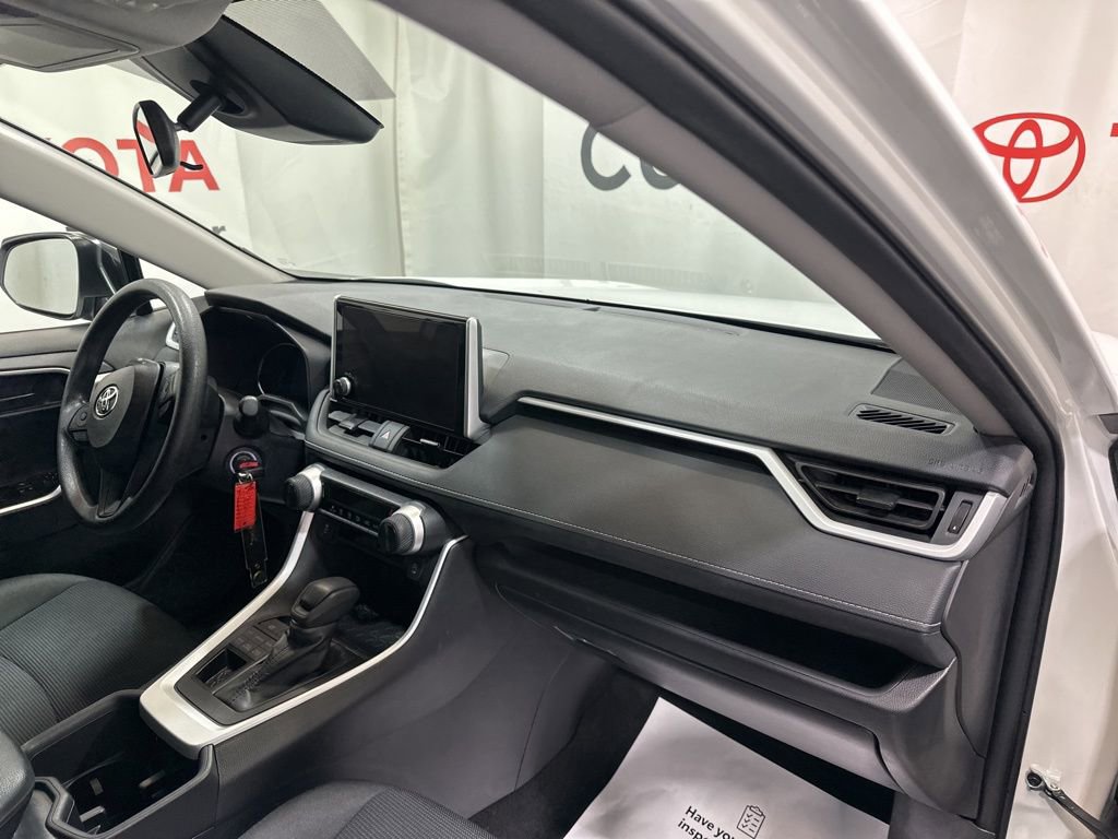 Used 2024 Toyota RAV4 LE image 13