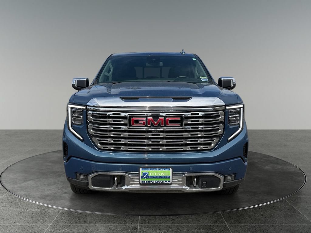 Used 2024 GMC Sierra 1500 Denali AWD/4WD image 2
