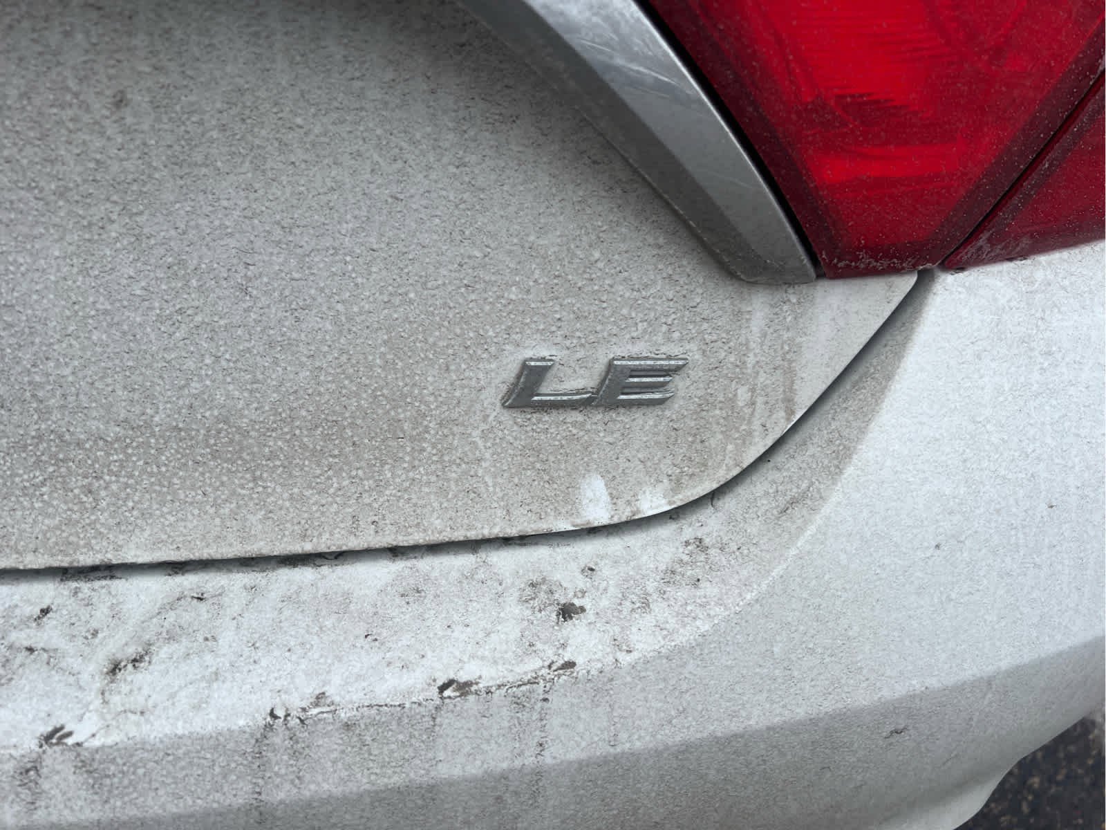 Used 2015 Toyota Camry LE image 6