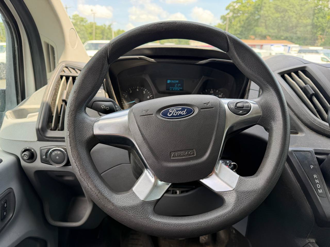 Used 2019 Ford Transit 250 148 Medium Roof RWD image 19