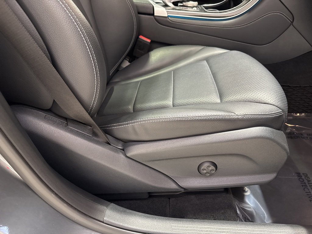 Used 2019 Mercedes-Benz GLC 300 4MATIC Coupe image 46