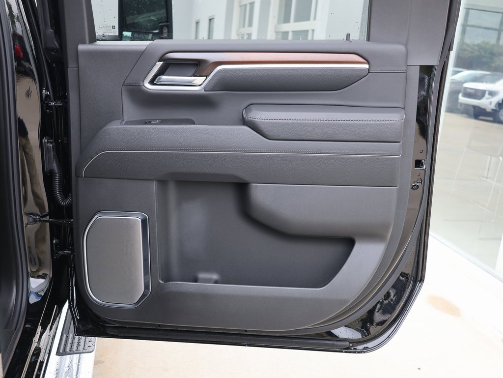 New 2025 GMC Sierra 2500 Denali w/ Denali Reserve Package image 41