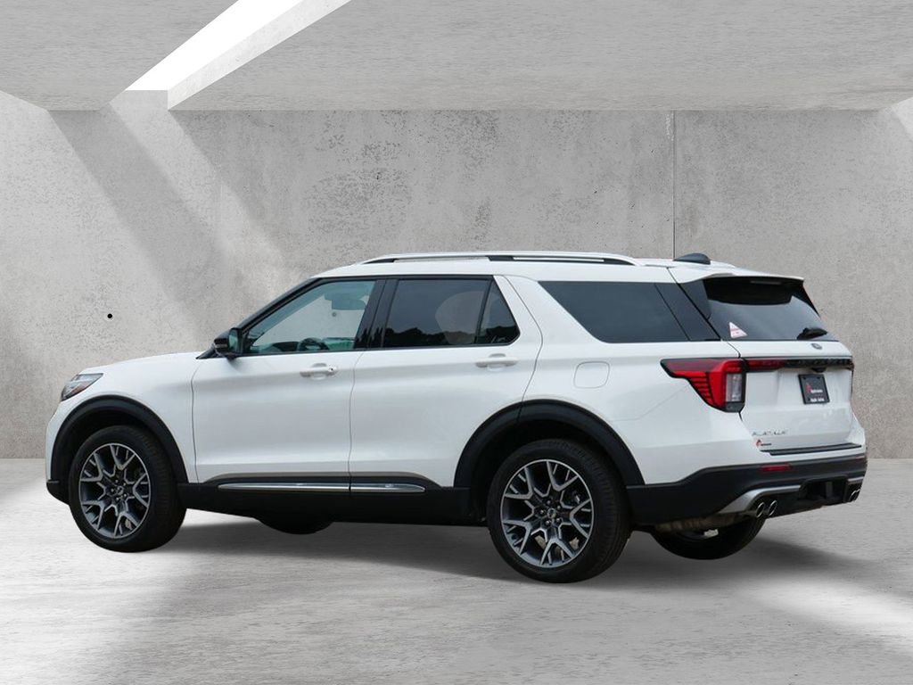 Certified 2025 Ford Explorer Platinum w/ Ultimate Package AWD/4WD image 4