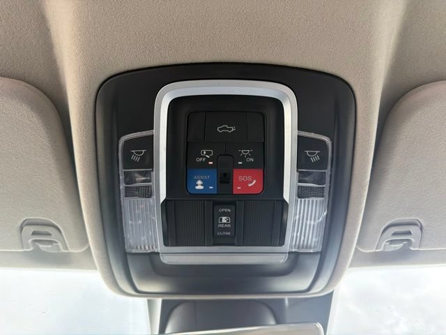 Used 2024 RAM 1500 Limited AWD/4WD image 27