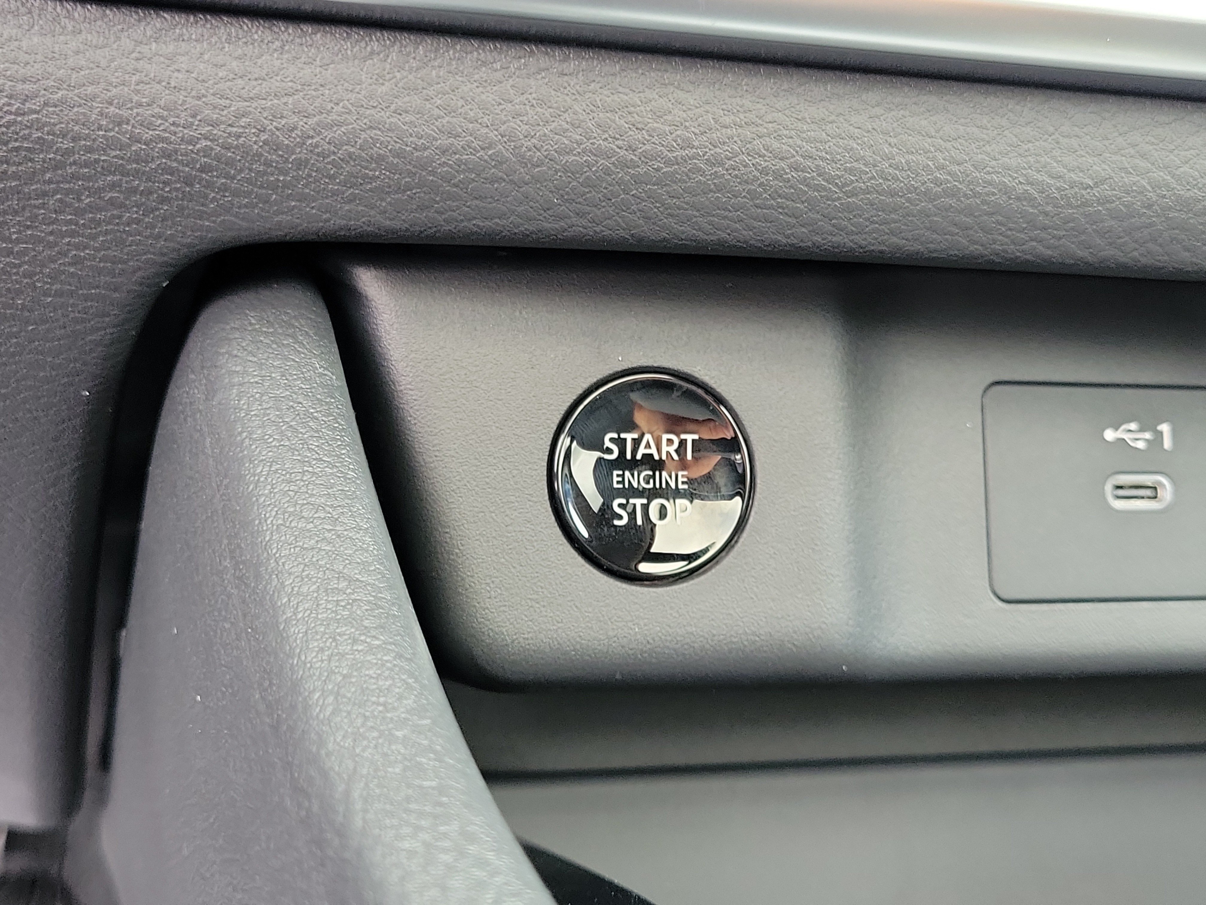 New 2026 Nissan Rogue Dark Armor AWD/4WD image 28