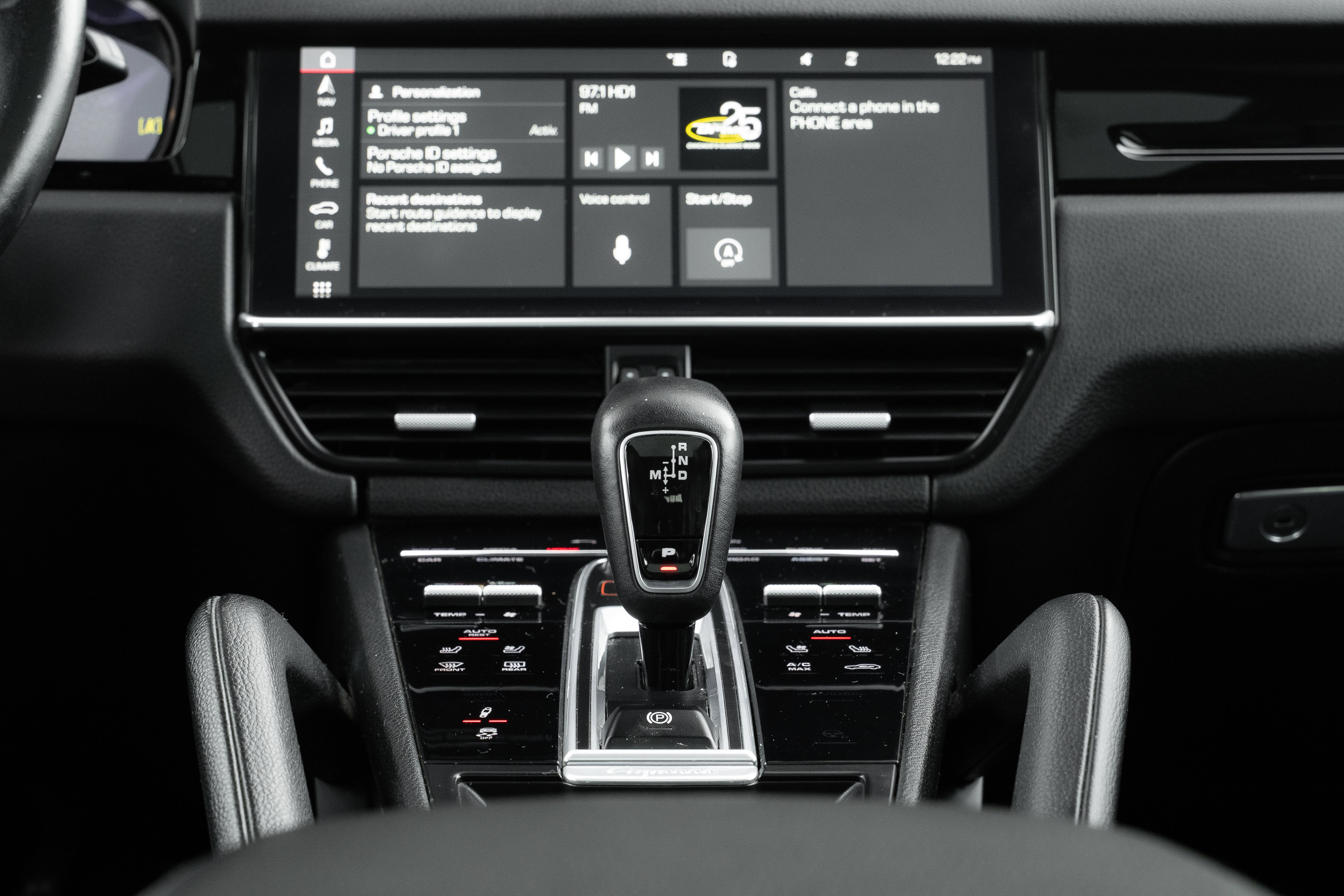 Used 2021 Porsche Cayenne Coupe image 13