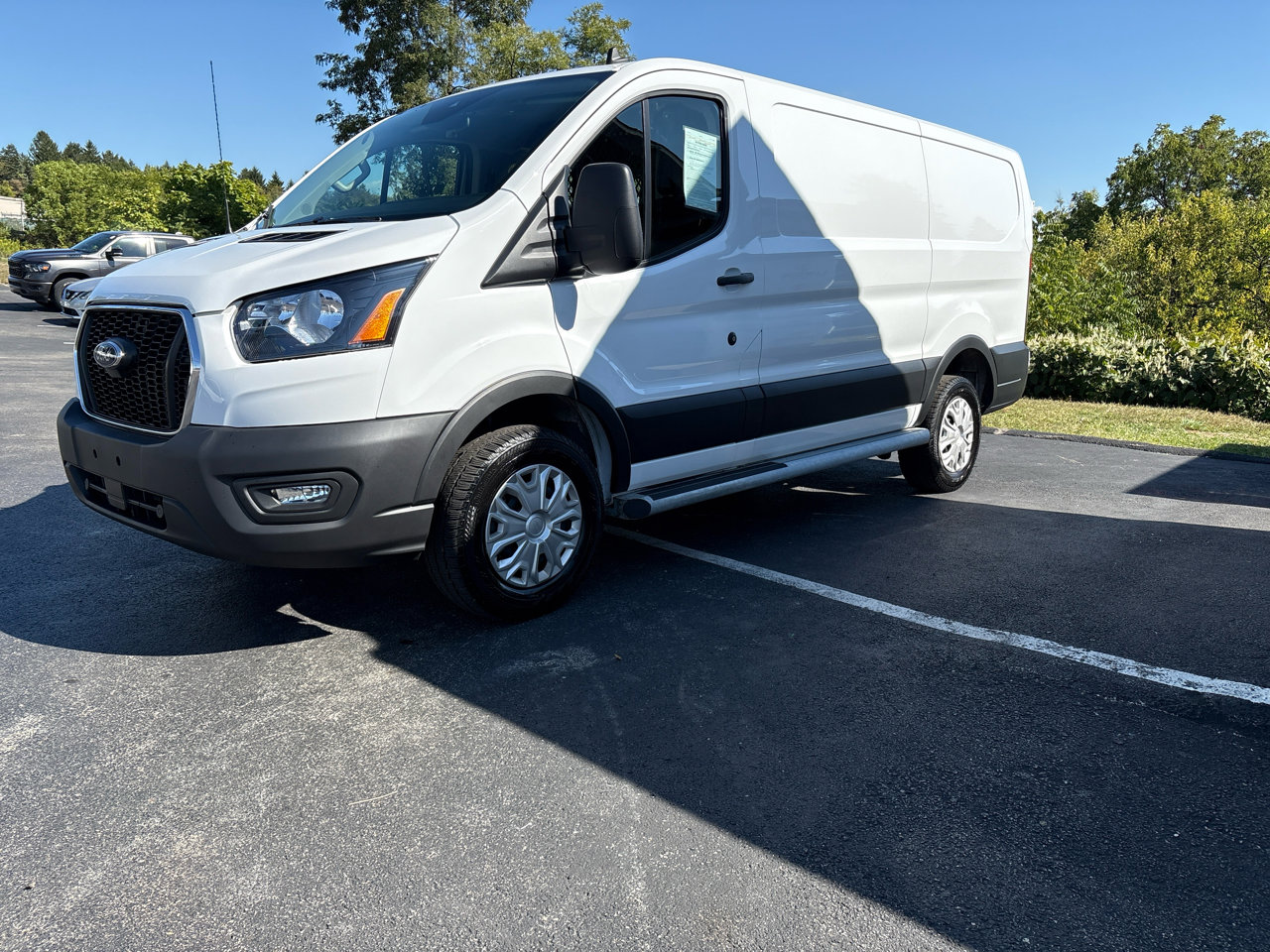 Used 2024 Ford Transit 250 Low Roof w/ Exterior Upgrade Package image 31