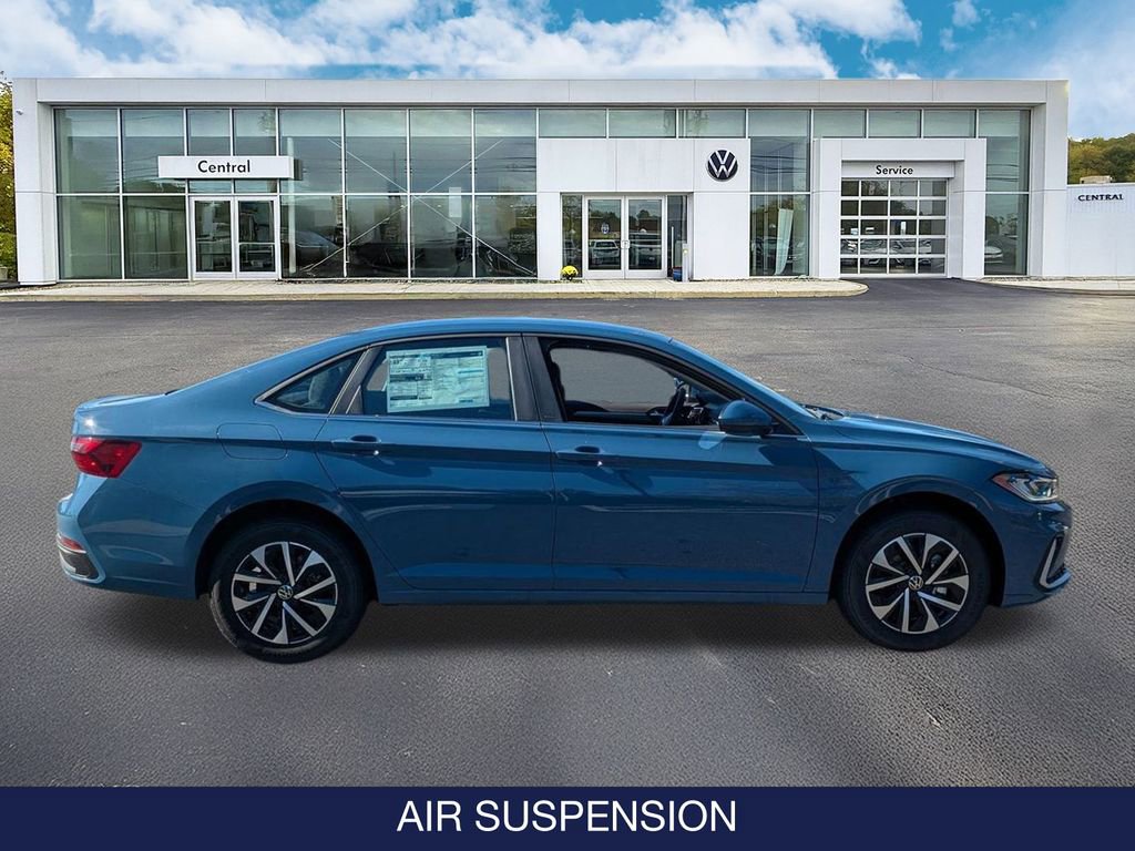 New 2025 Volkswagen Jetta S image 9