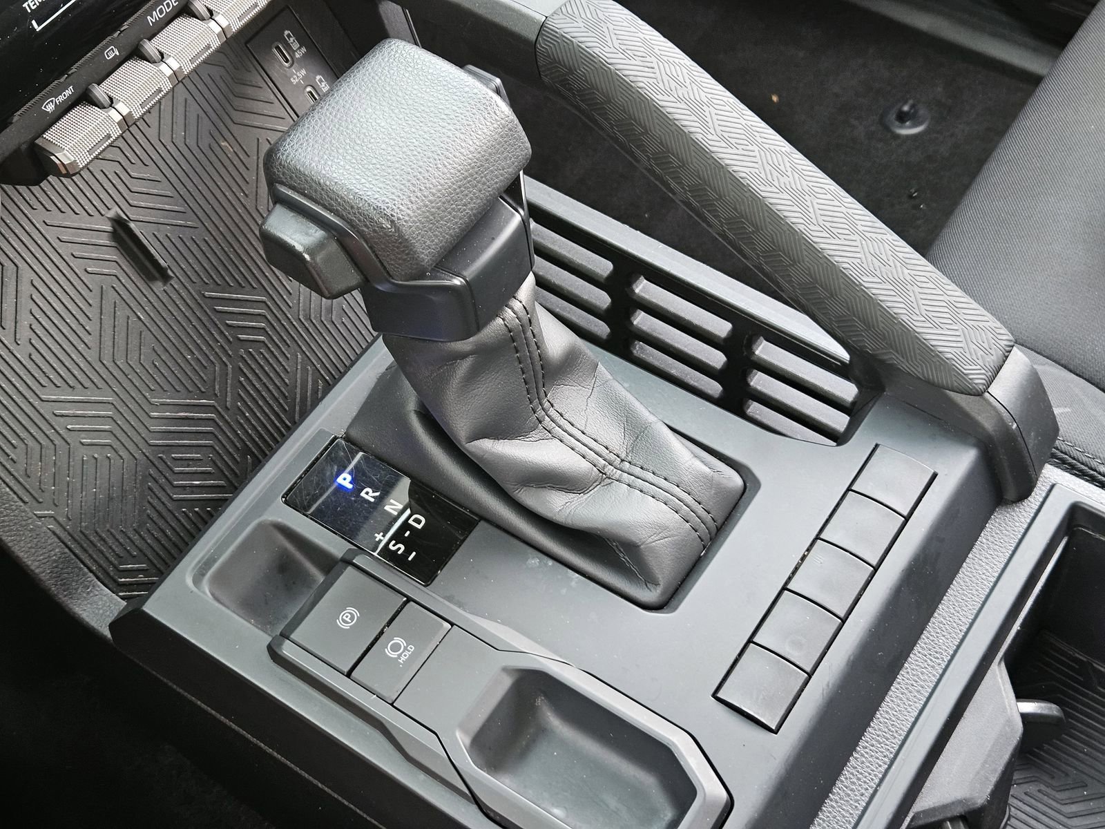 Used 2024 Toyota Tacoma SR RWD image 20