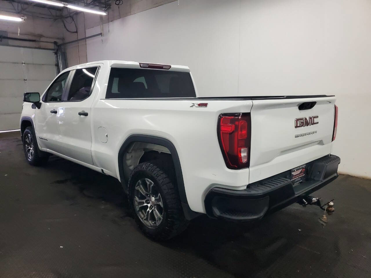 Used 2023 GMC Sierra 1500 Pro w/ Pro Value Package image 5