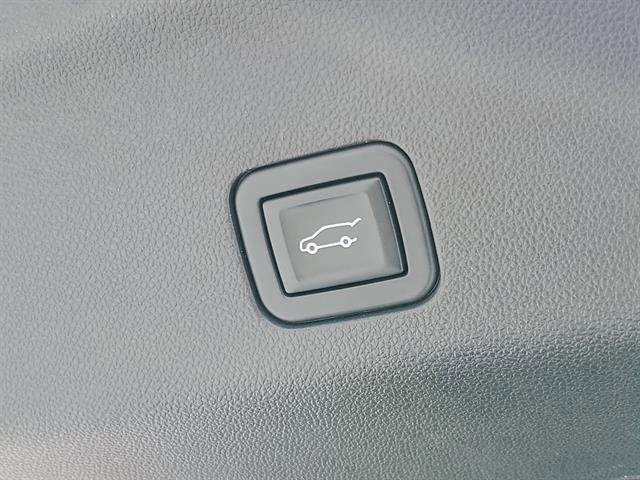 Certified 2021 GMC Yukon Denali w/ Denali Premium Package image 14