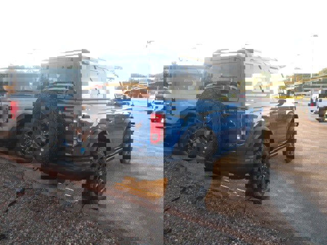 New 2024 Ford Bronco Black Diamond image 4