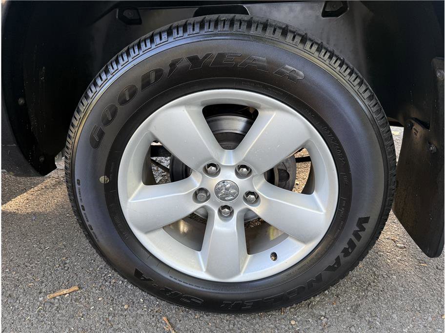Used 2018 RAM 1500 SLT AWD/4WD image 13