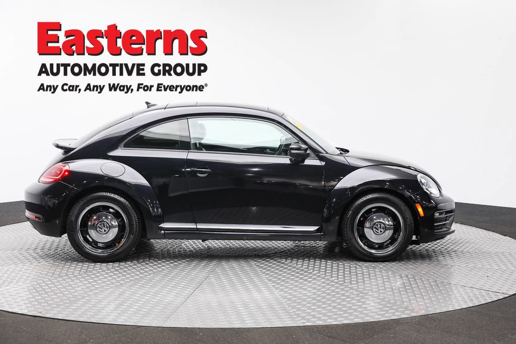 Used 2018 Volkswagen Beetle 2.0T S image 4