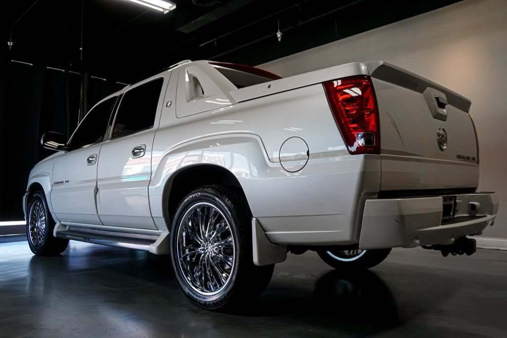 Used 2004 Cadillac Escalade EXT AWD/4WD image 64