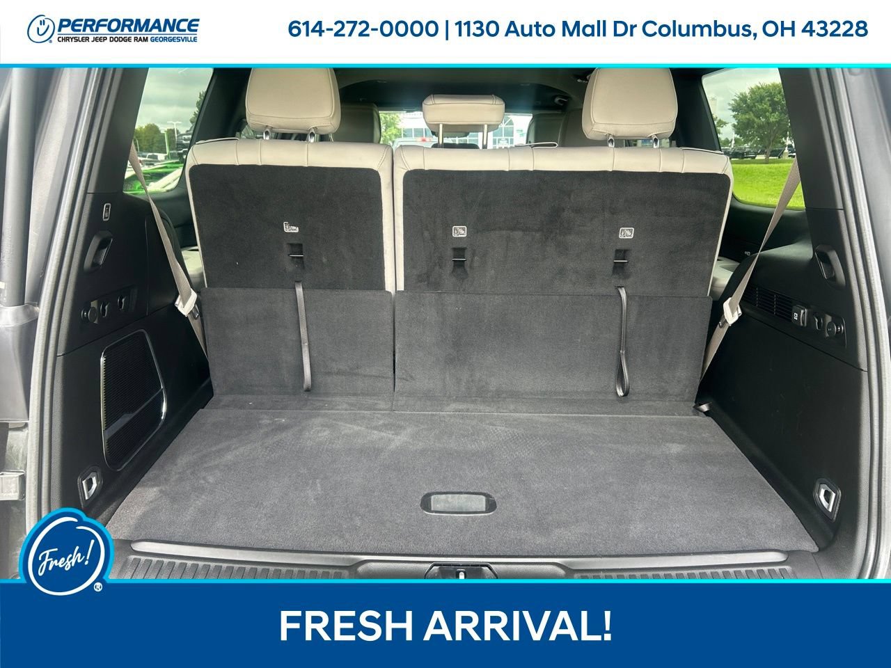 Used 2025 Jeep Wagoneer 4WD image 14