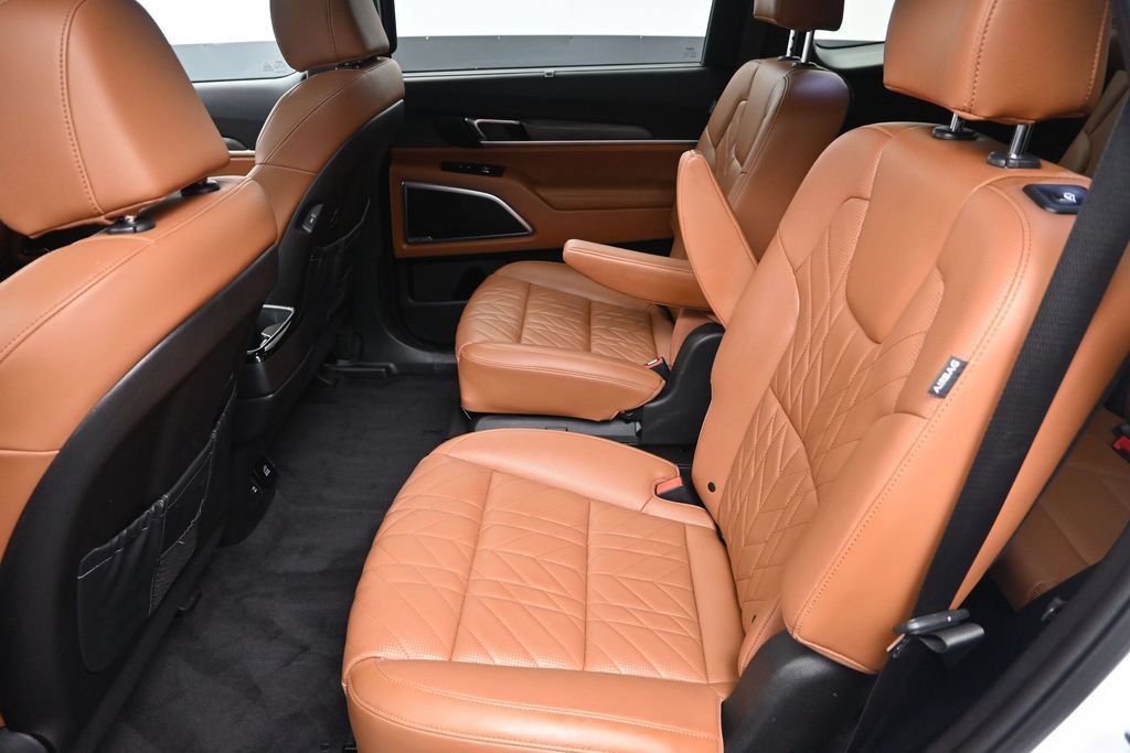Certified 2025 Kia Telluride SX Prestige X-Line AWD/4WD image 31