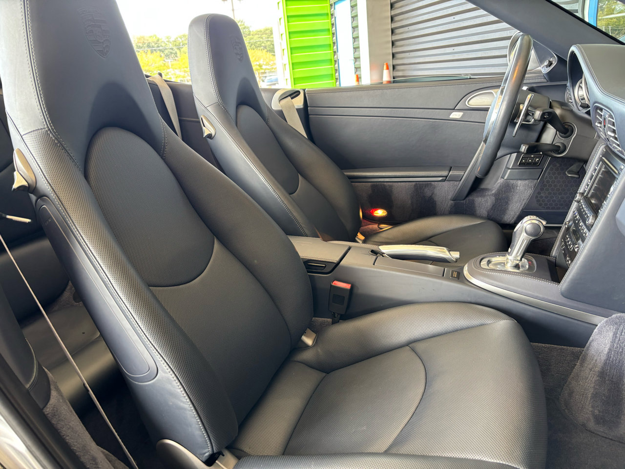 Used 2011 Porsche 911 Turbo image 29