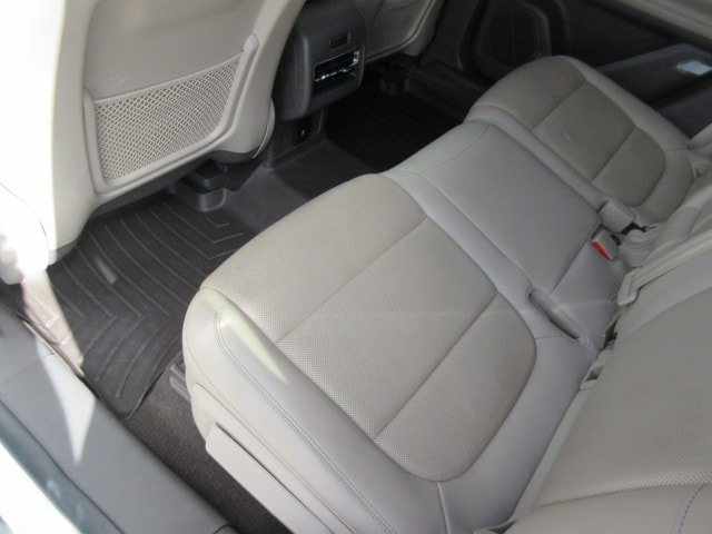Used 2022 Lincoln Corsair Reserve w/ Elements Package FWD image 16