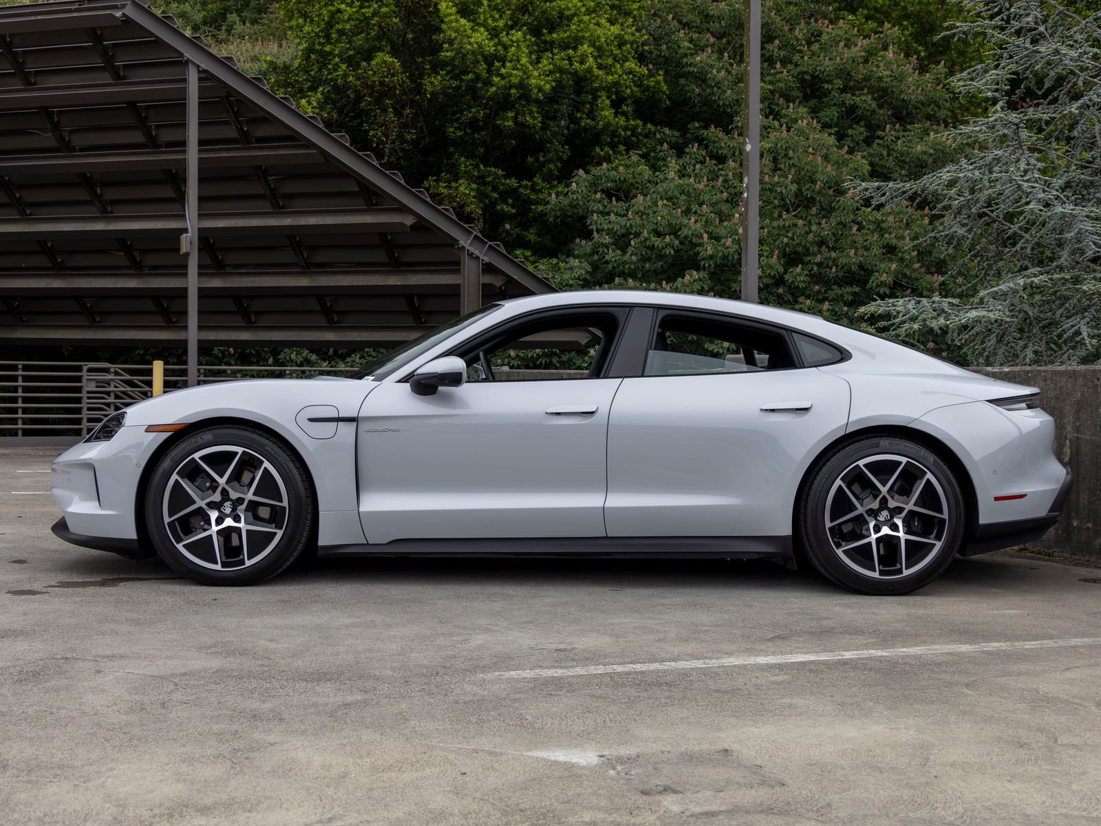Certified 2025 Porsche Taycan RWD image 2