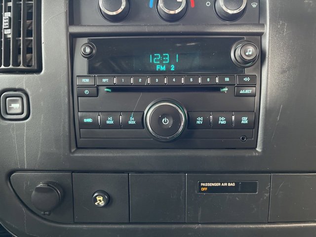 Used 2011 Chevrolet Express 1500 image 19