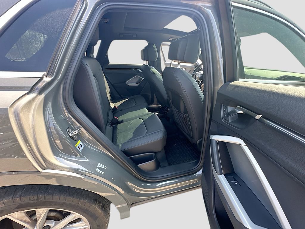 Used 2021 Audi Q3 2.0T Premium Plus image 31