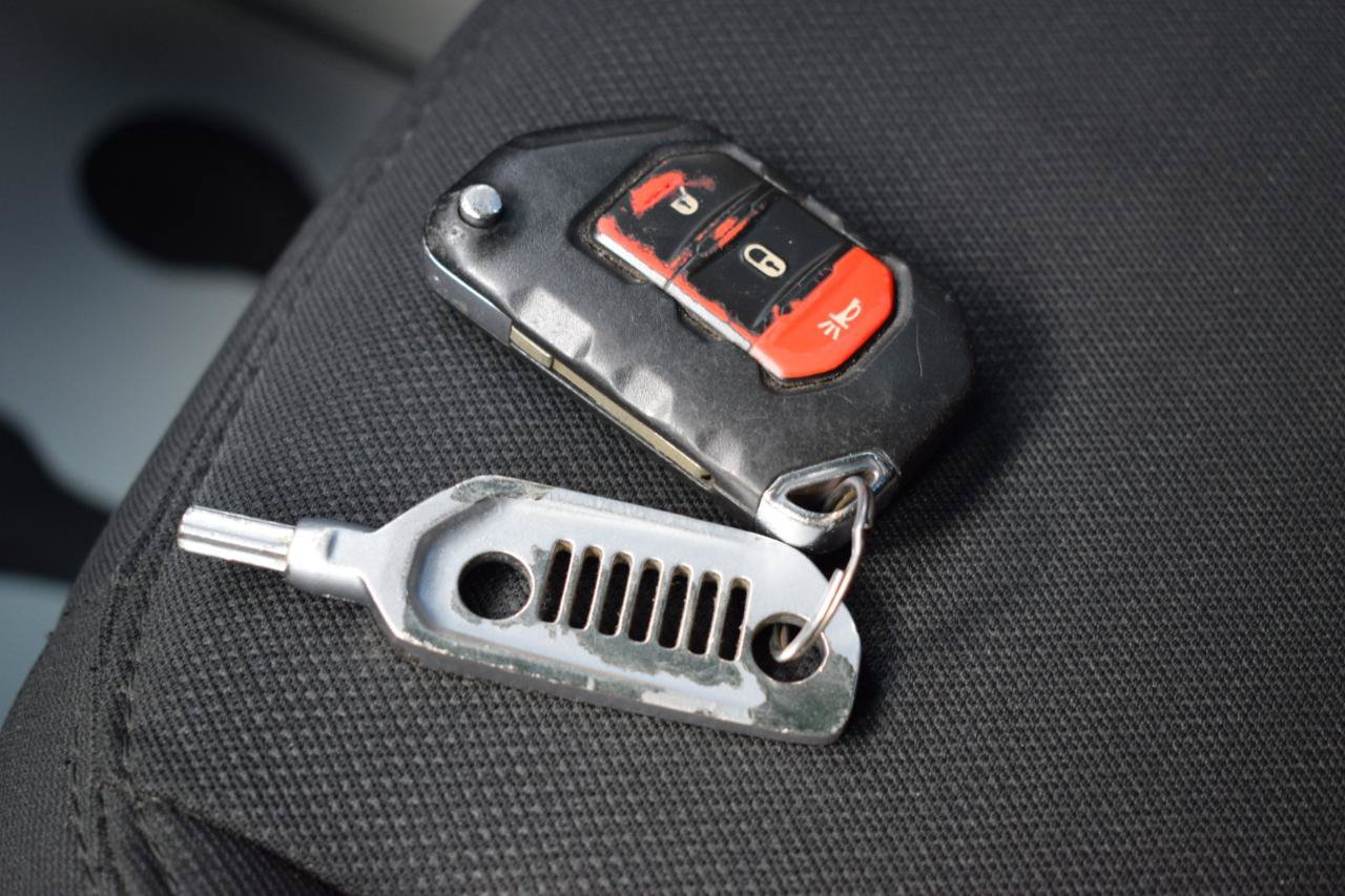 Used 2019 Jeep Wrangler Unlimited Sport S AWD/4WD image 37