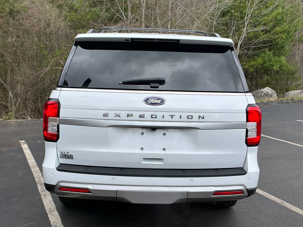 Used 2022 Ford Expedition XLT AWD/4WD image 4