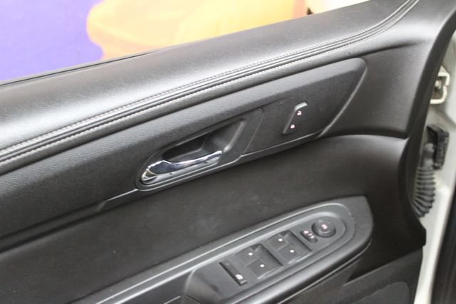 Used 2015 GMC Acadia SLE AWD/4WD image 13