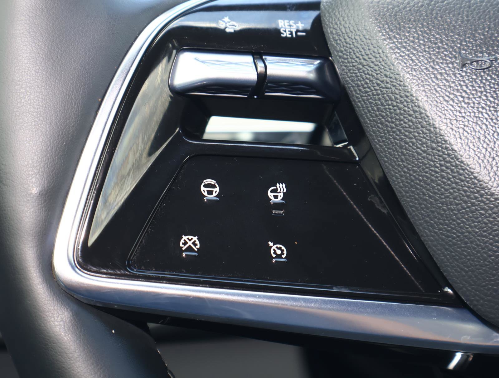 Certified 2023 Cadillac Lyriq 2WD image 29