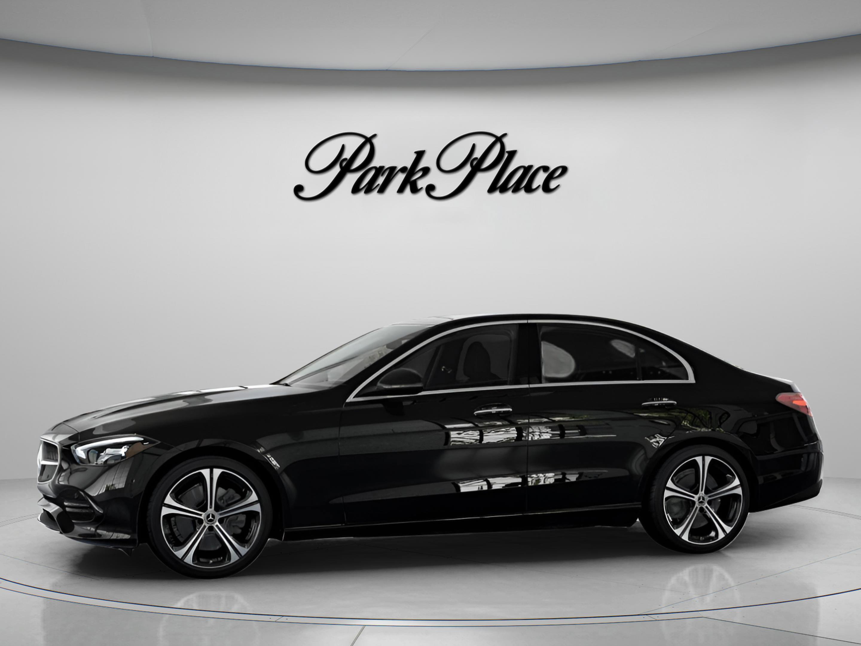 Used 2025 Mercedes-Benz C 300 Sedan image 4