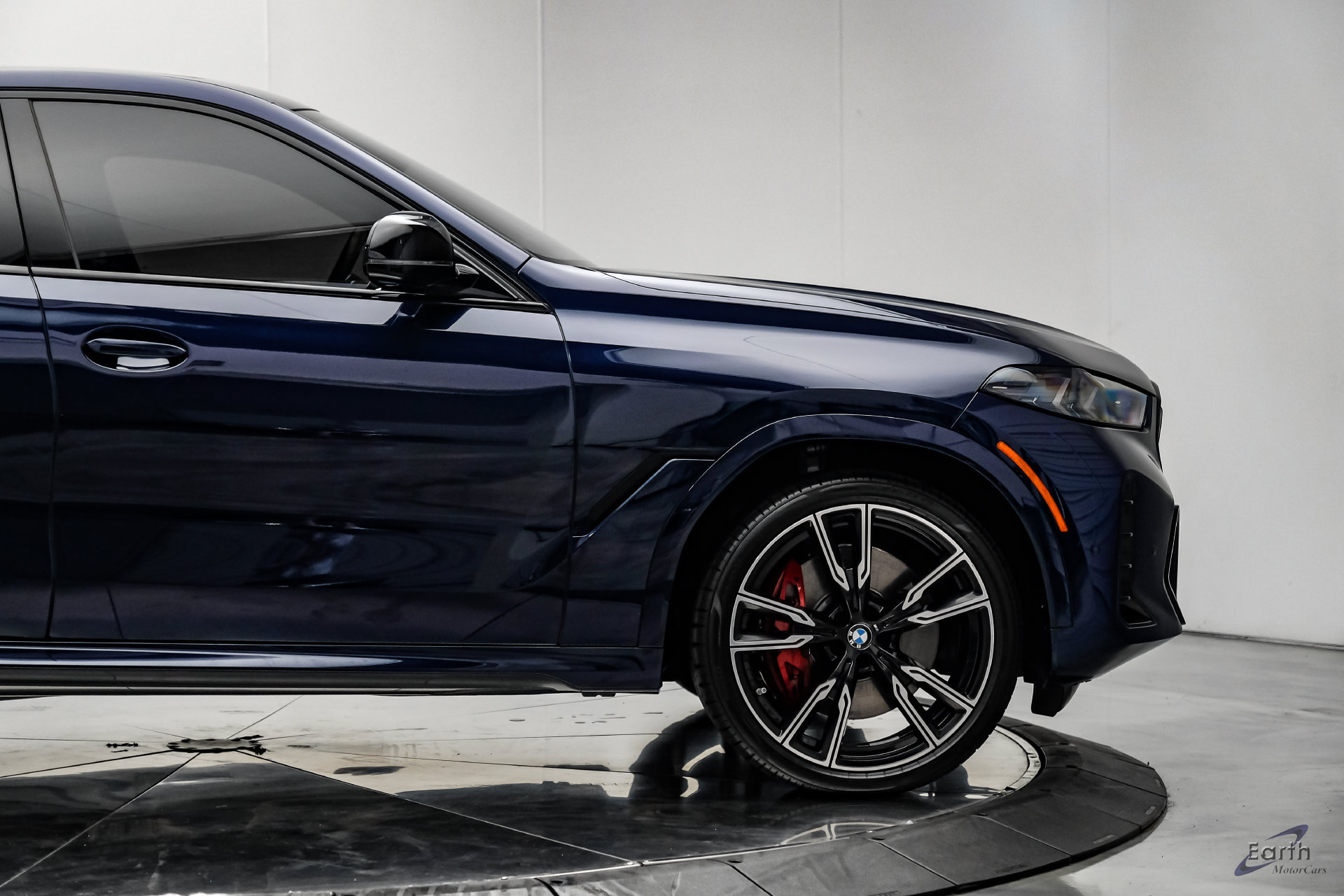 Used 2025 BMW X6 M60i w/ M Sport Professional Package AWD/4WD image 23