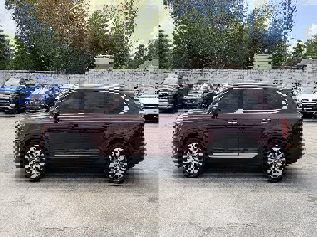 Certified 2022 Kia Telluride S image 8