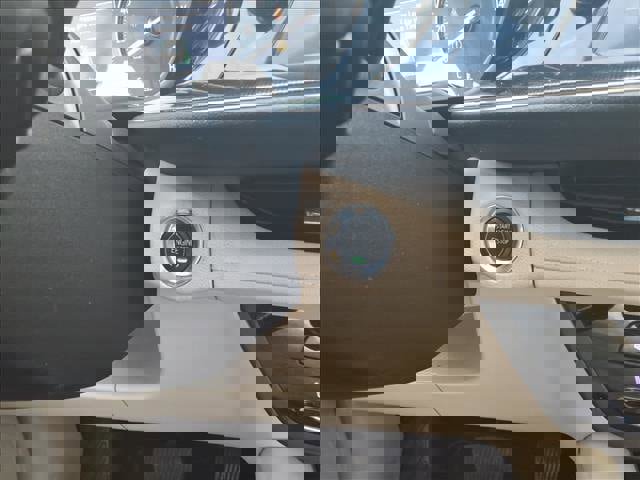 Used 2021 Buick Envision Essence w/ Technology Package I image 34