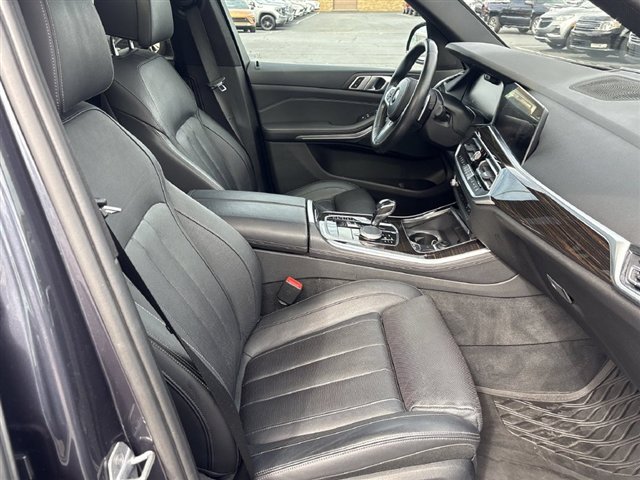 Used 2019 BMW X5 xDrive40i w/ M Sport Package AWD/4WD image 28