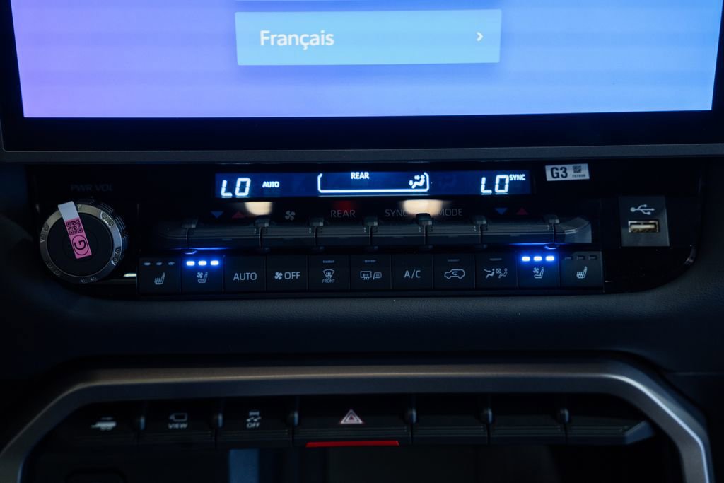New 2026 Toyota Sequoia Platinum AWD/4WD image 31