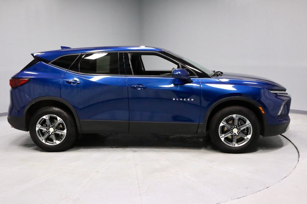 Used 2023 Chevrolet Blazer LT w/ LPO, Floor Liner Package FWD image 11